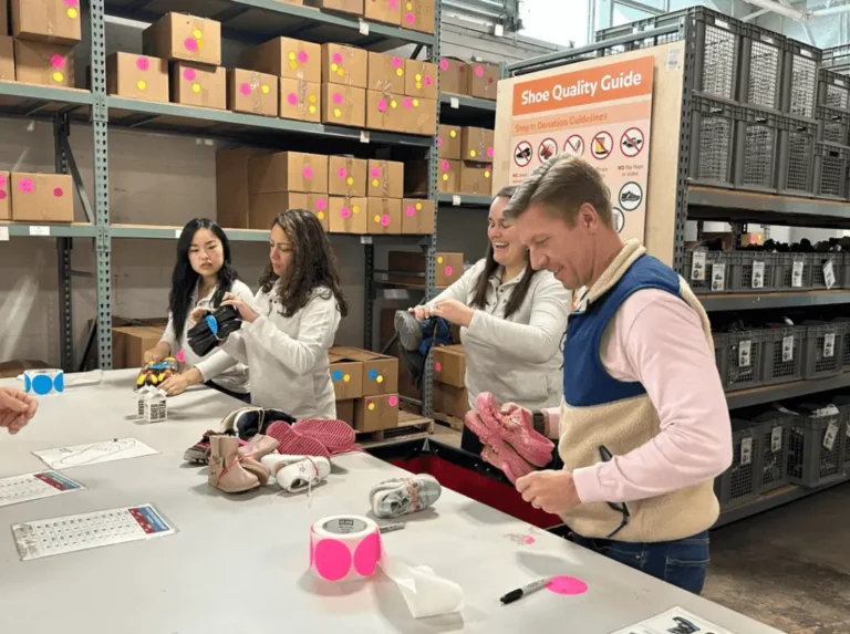 Cradles-to-Crayons-Volunteering